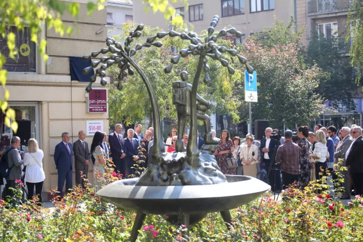 U Zagrebu otkrivena ploča s imenom Park Envera Čolakovića