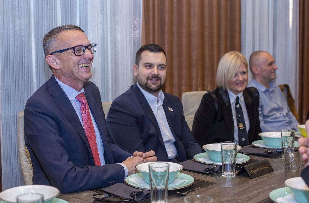 Sa županom i gradonačelnicom Rijeke na iftaru