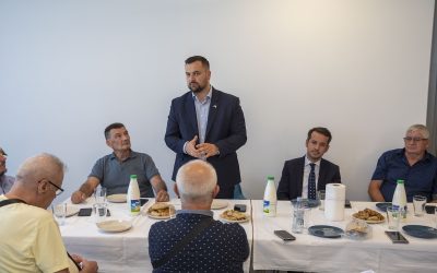Armin Hodžić na susretu s učesnicima programa TIKA-e u Sisku