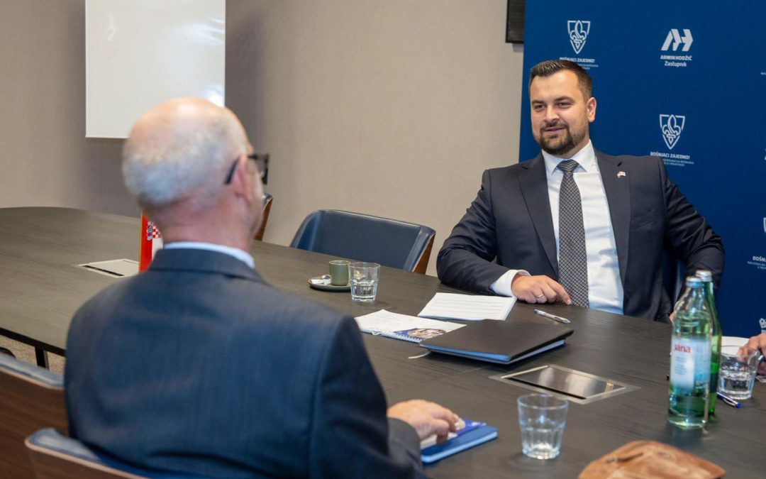 Hodžić s predstavnicima bošnjačke zajednice o planovima za 2027. i koordiniranom djelovanju
